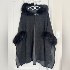 Luxury Black Fur-Trimmed Women's Sweater Cape